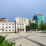 Radio * Lushnjë