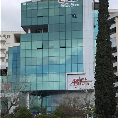Radio فندق Lushnjë